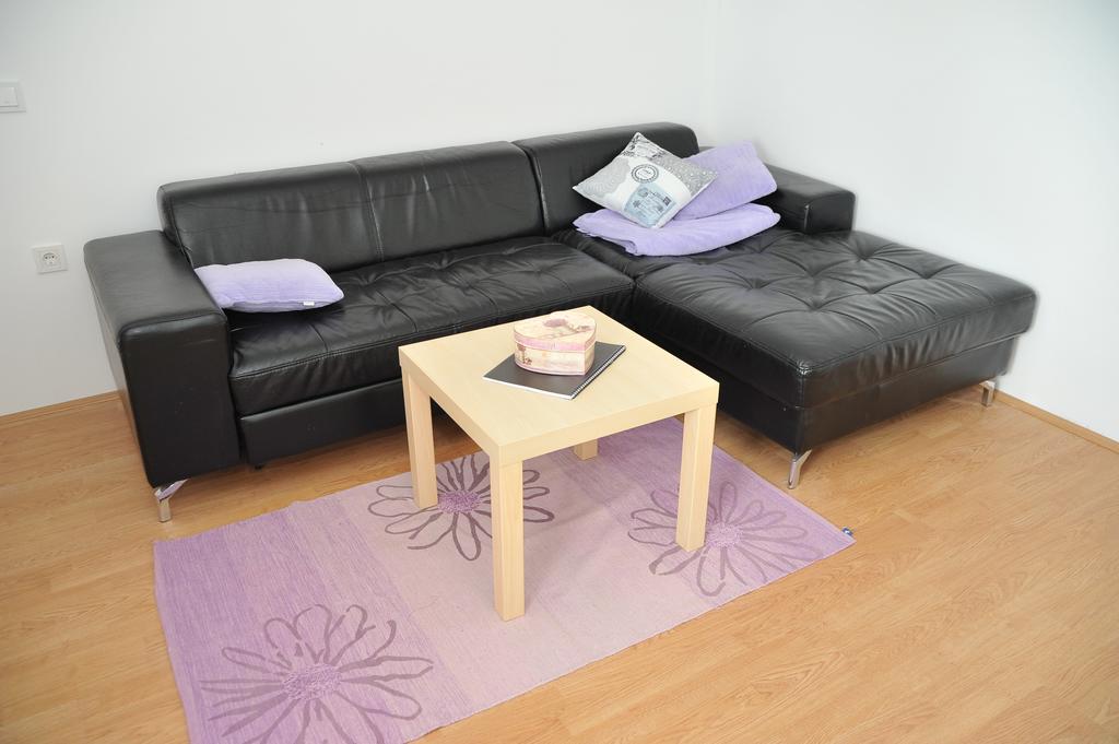 Apartments Zugec Seliste Dreznicko Bilik gambar
